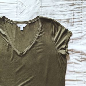 Stitch Fix Army Green V Neck Short Sleeve T-shirt